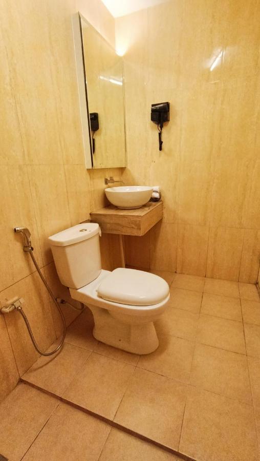 Oyo 90457 Borneo Eco-House Hashtag 12 Boutique Hotel Kota Kinabalu Ngoại thất bức ảnh