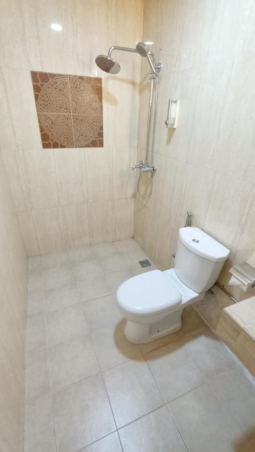 Oyo 90457 Borneo Eco-House Hashtag 12 Boutique Hotel Kota Kinabalu Ngoại thất bức ảnh